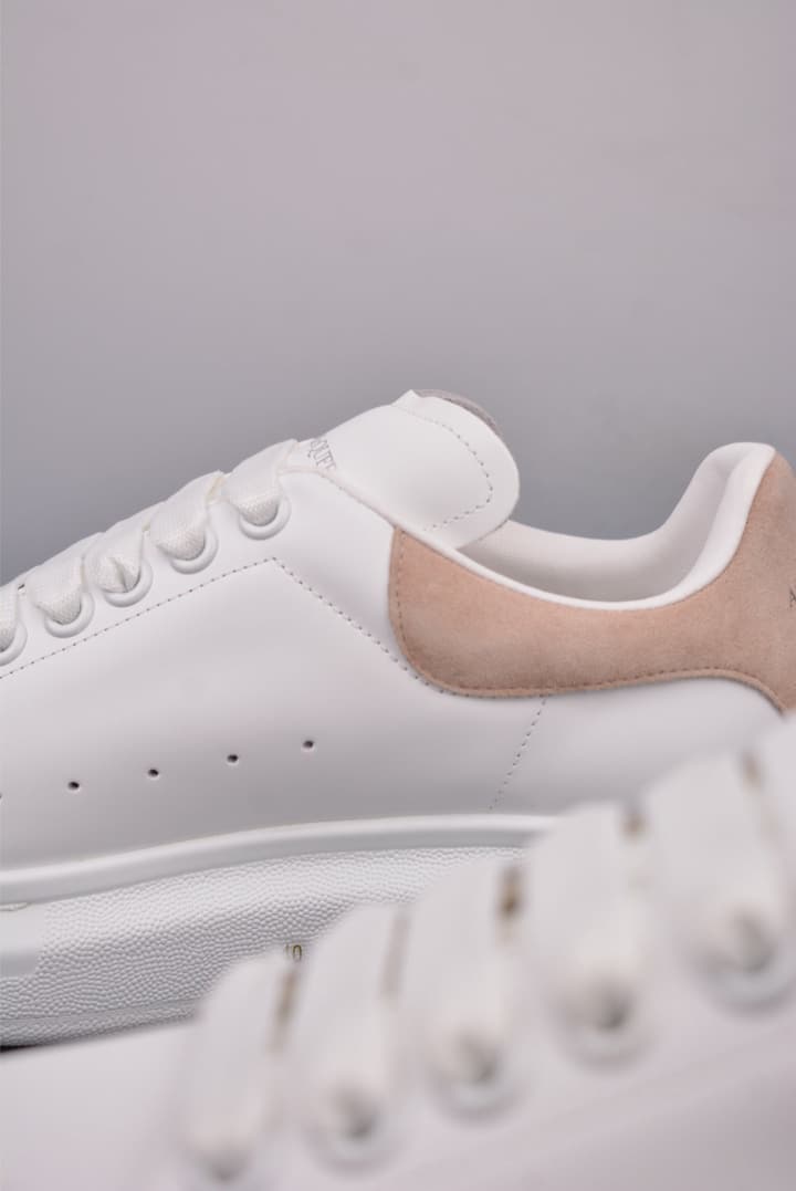 Alexander McQueen Classic Platform Sneakers – 2025 Edition in White Lavender
