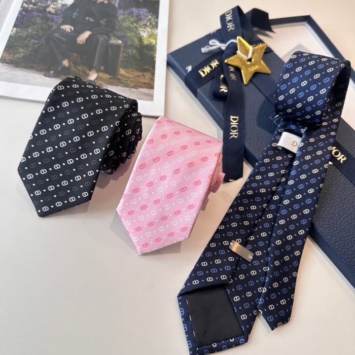 Dior Men's Logo Tie in Black