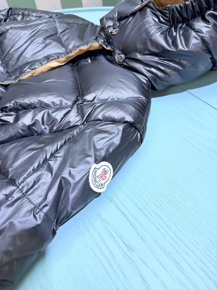 Moncler Children's Puffer Jacket – Kids Collection – 2025FW in Glossy Black