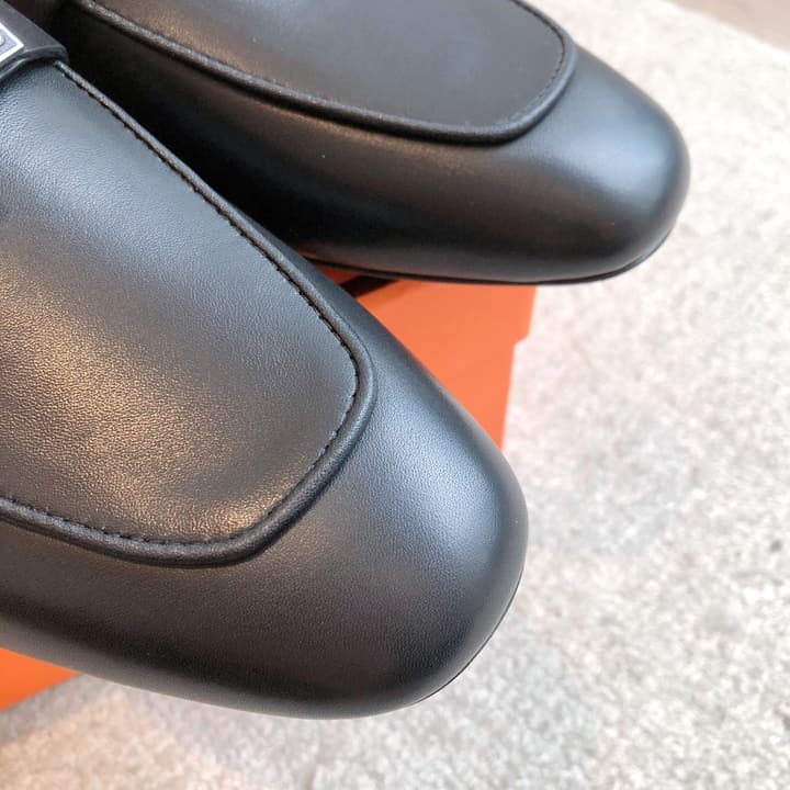 Hermes Eclair Sandals – 2025 New Collection in Black Leather