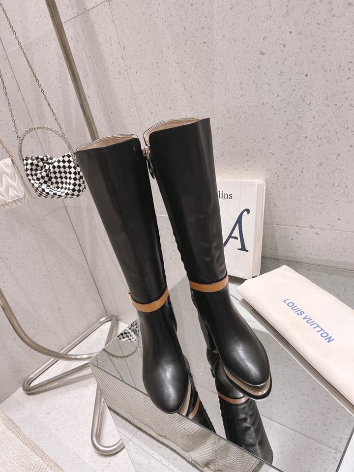 Louis Vuitton Parisienne Leather Knee-High Boots in Black Leather