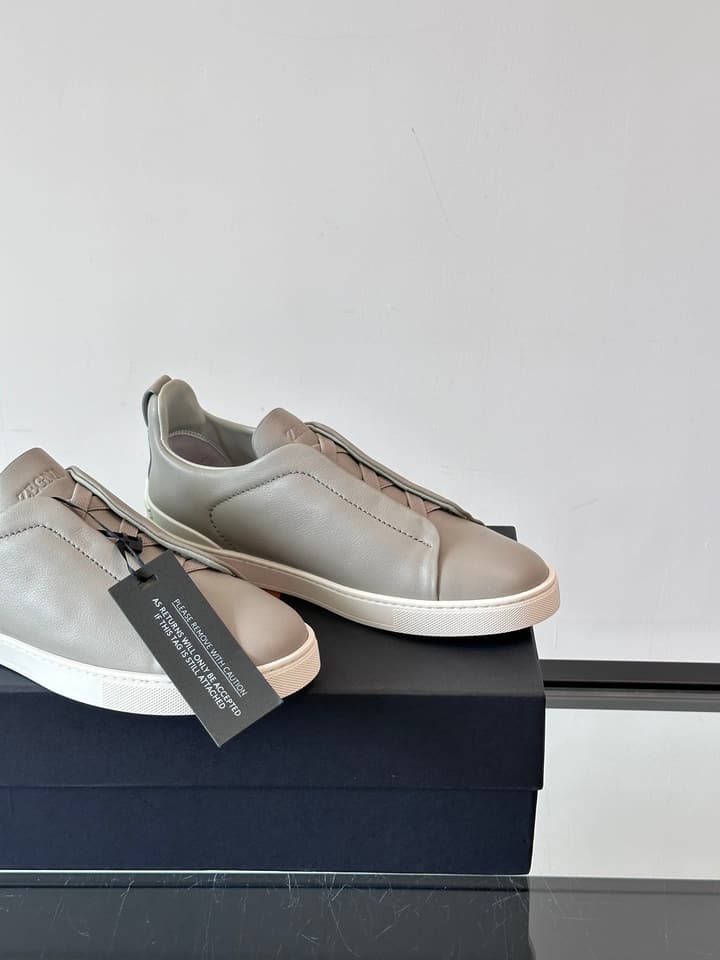 Zegna Men's Low-Top Leather Sneakers in Black & White