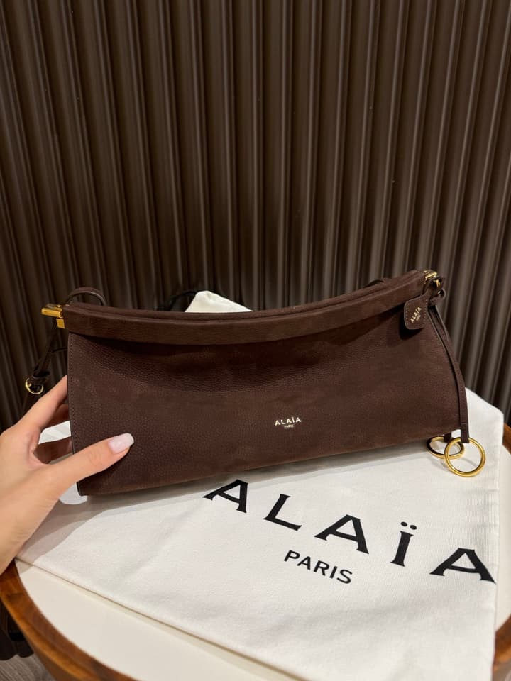 Alaïa Le Click Arc Bag