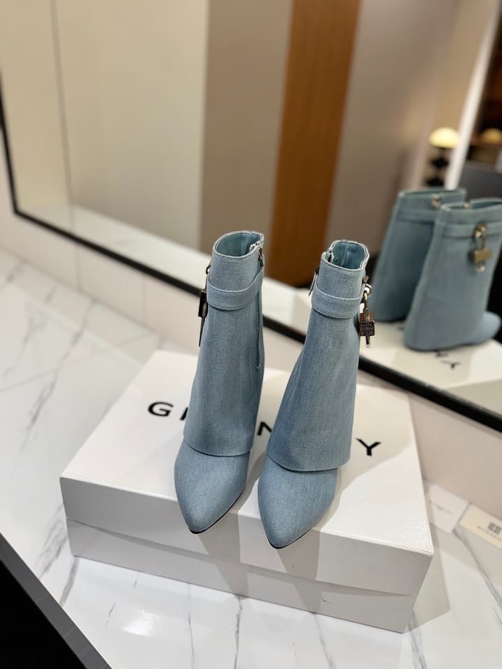 Givenchy Washed Denim Lock Knee-High Boots – 2024 SS in Soft Light Blue Denim