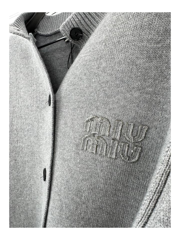 Miu Miu Logo Patch Wool Blend Cardigan – 25FW