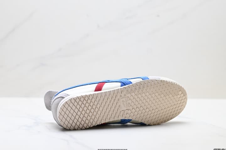 Onitsuka Tiger NIPPON MADE MEXICO 66 DELUXE Sneakers in Cream With Blue And Red Stripes