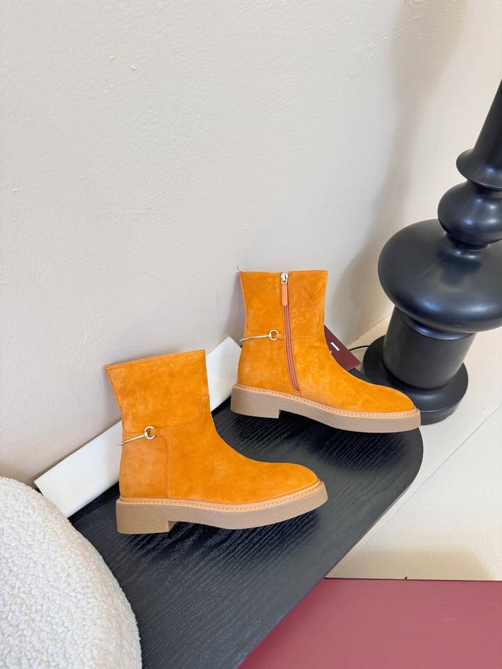 Gucci Runway Suede Boots in Taupe Suede