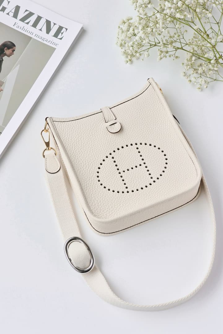 Hermès Mini Evelyne Nata – TC Leather in Nata With Gold Hardware