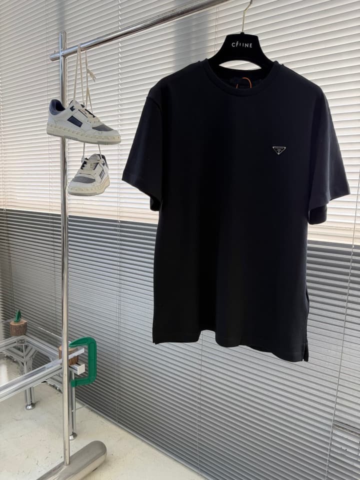 Prada Triangle Logo Short-Sleeve T-Shirt in Black
