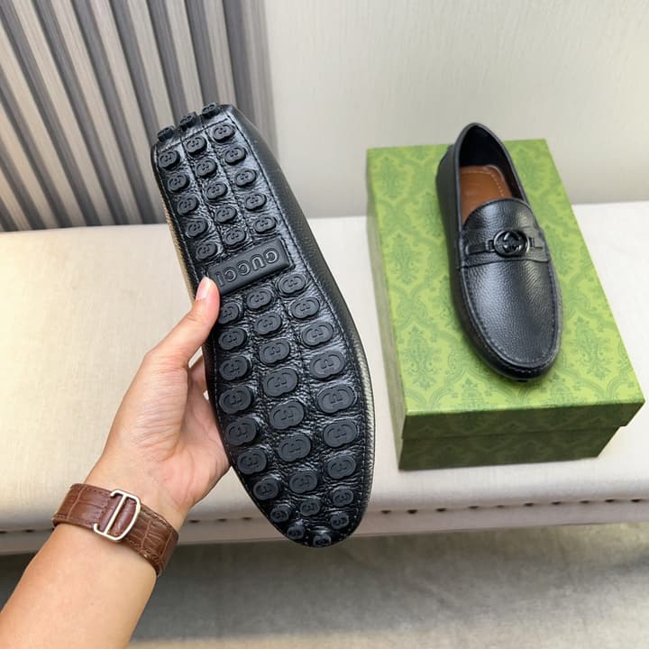 Gucci Premium Leather Loafers in Black Embossed Leather