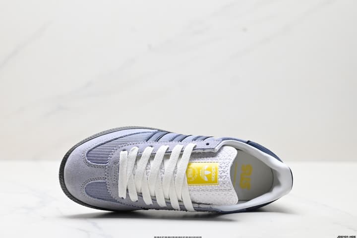 Adidas Handball Spezial Retro Casual Sneakers in Light Blue