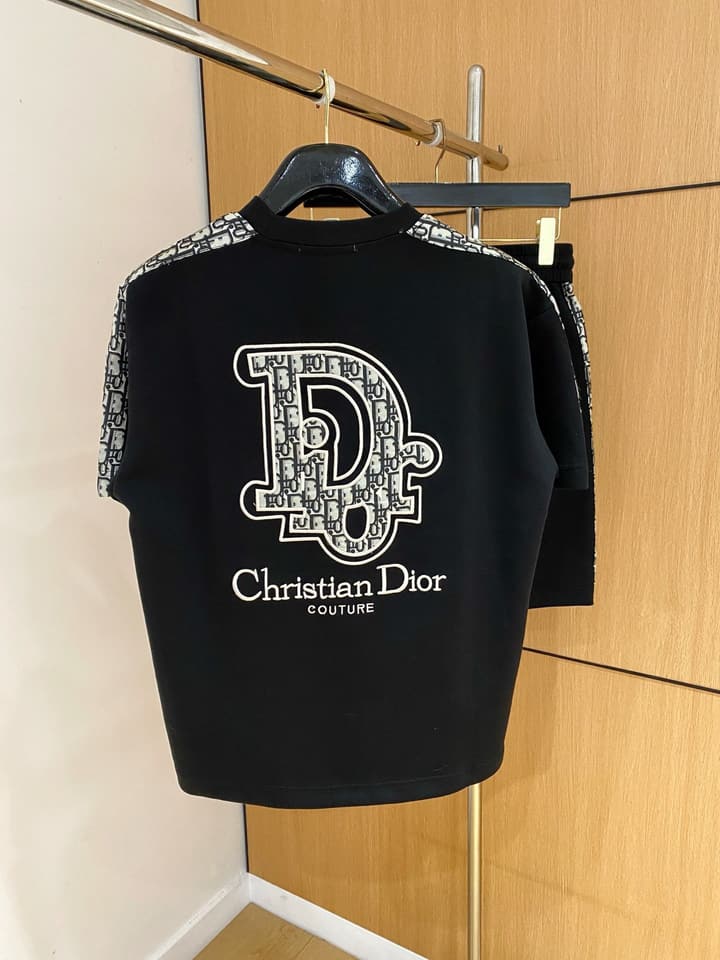 Dior Classic Air Layer T-Shirt and Shorts Set – 2026 Summer Collection in Black Crewneck Oblique Stripe