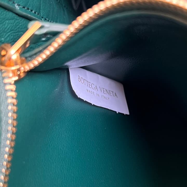 Bottega Veneta Andiamo Handbag in Charcoal Grey