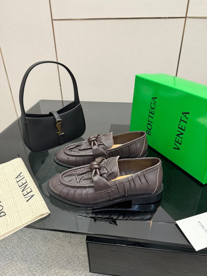 Bottega Veneta Astaire Suede Loafers in Black Leather