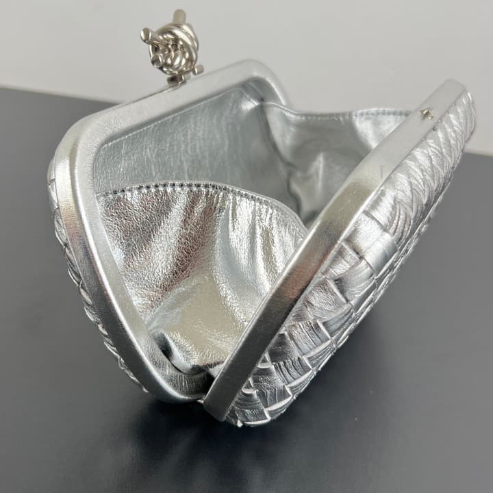 Bottega Veneta Knot Evening Clutch – Christmas Limited Edition in Silver