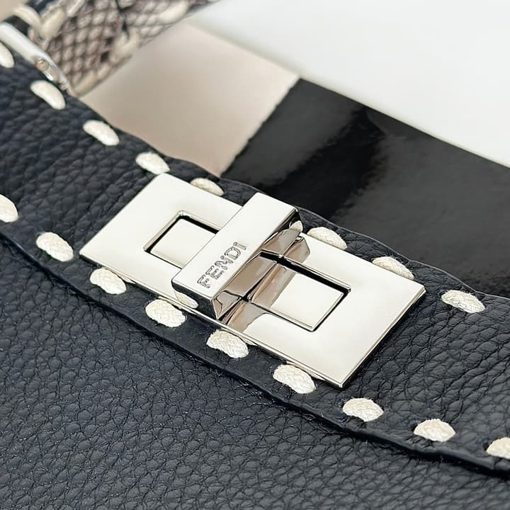 Fendi Peekaboo Medium Handbag in Black Leather With Contrast Stitching And Snakeskin Handle