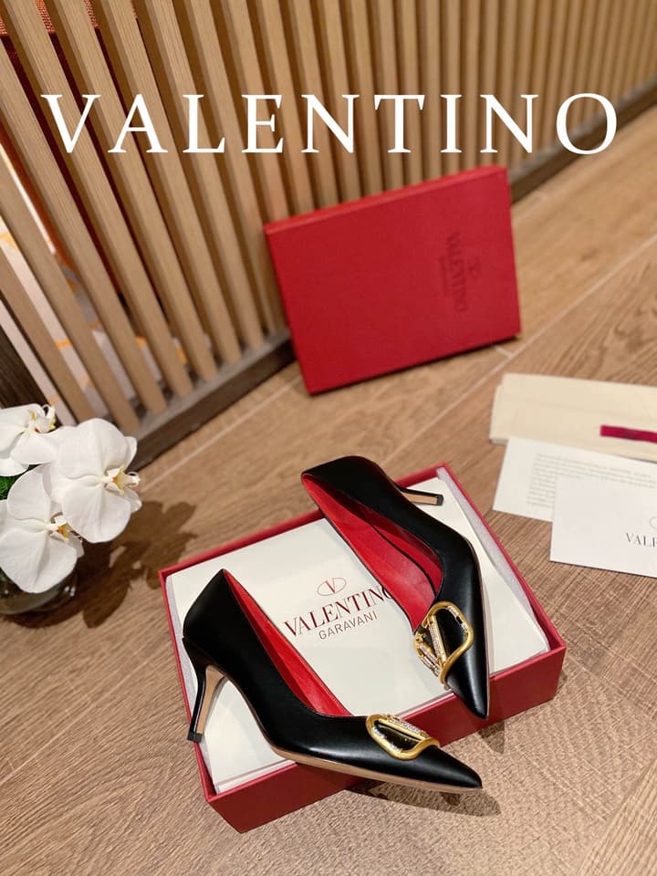 Valentino VLogo Signature Crystal Pumps – 2022 Collection in Black Patent Leather