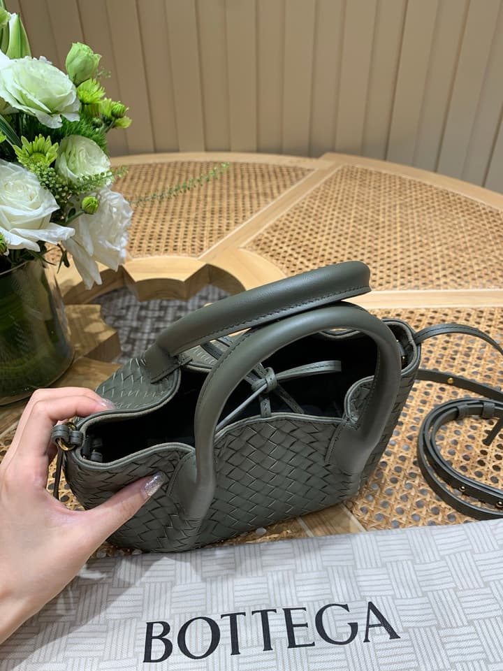 Bottega Veneta Pinacoteca Reversible Tote Bag