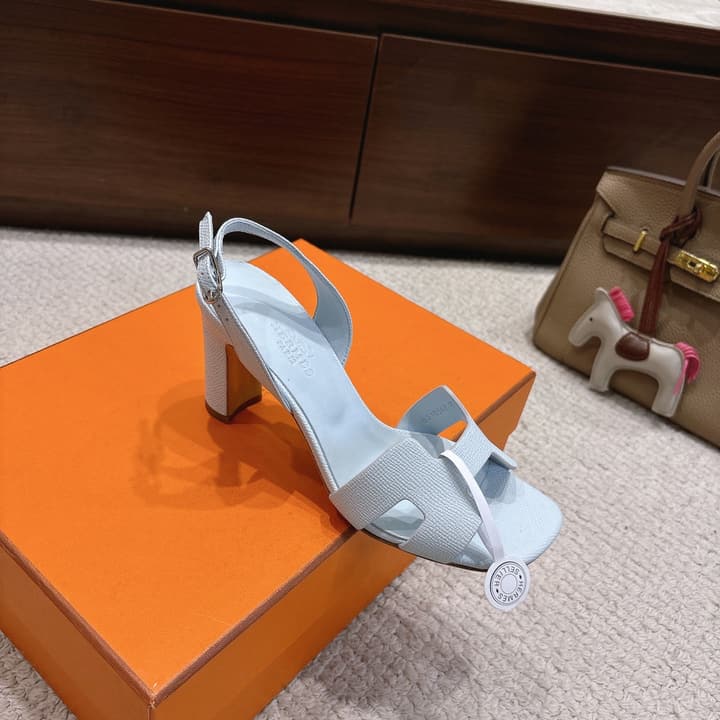 Hermès Eremite 80 Heeled Sandals in Blush Pink