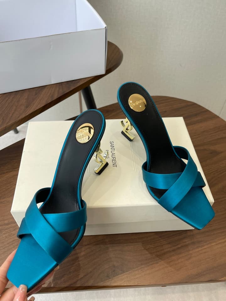 Saint Laurent Opyum Satin Heeled Mules – Early Spring Collection – 26S in Champagne Gold