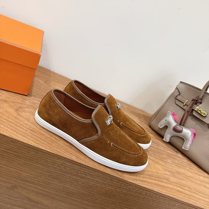 Hermès Classic Unisex Sandals – SS25 New Arrival in Beige