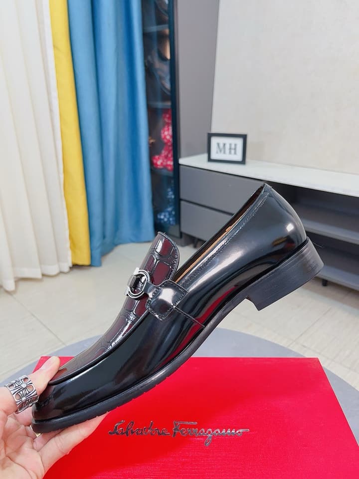 Ferragamo Top-Tier Men's Business Dress Shoes in Black Patent Loafer