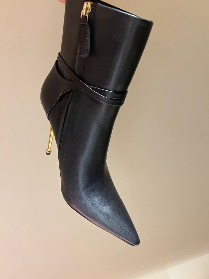 Tom Ford Luxury Metal Heel Ankle Boots in Black Leather