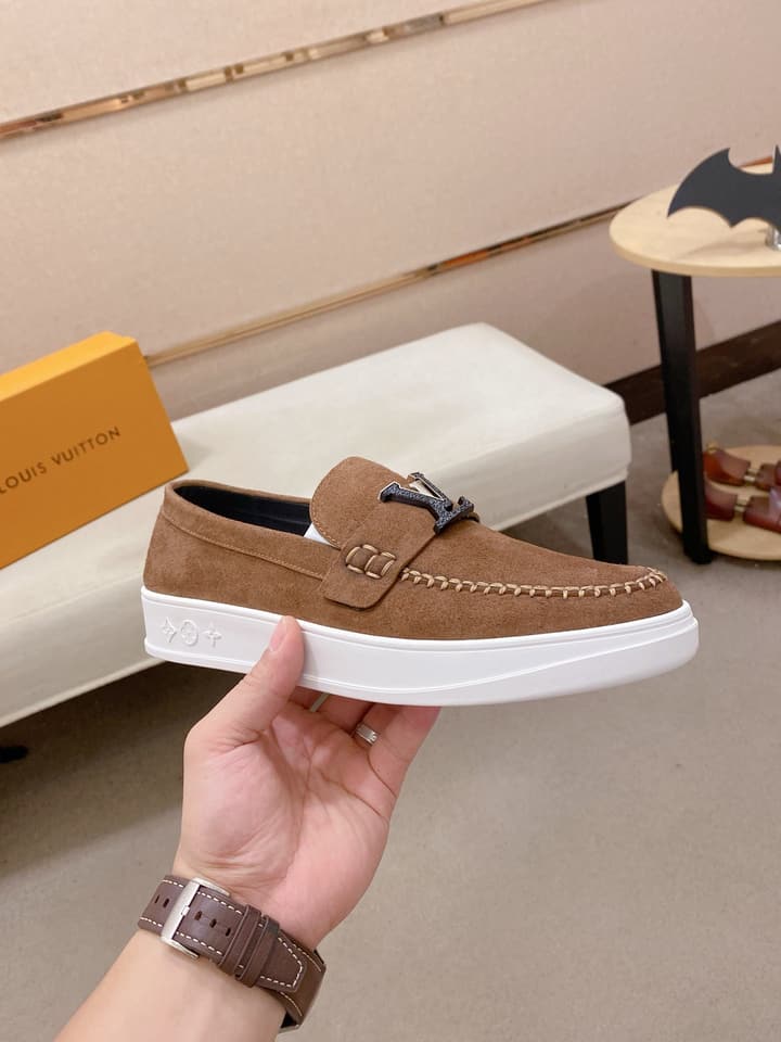Louis Vuitton New Release Luxury Leather Loafers in Brown Loafer