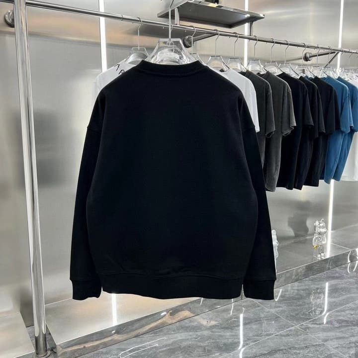 Moncler Classic Logo Print Sweatshirt – 2024 Fall Collection in Black