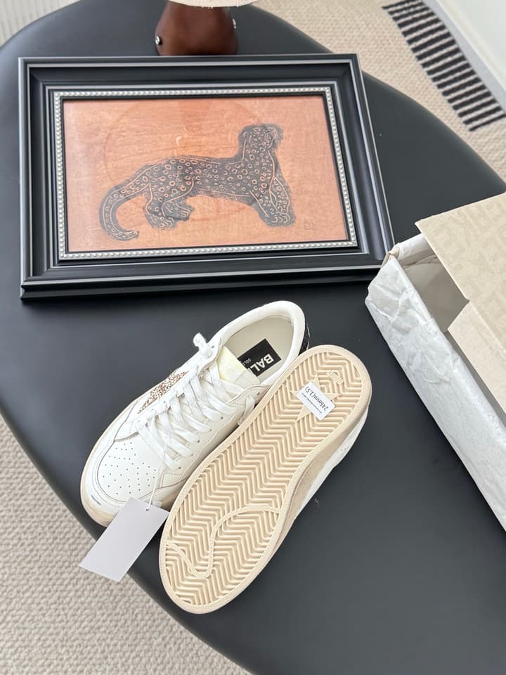 Golden Goose Graffiti Distressed Sneakers – 2024 Collection in White With Plain Laces