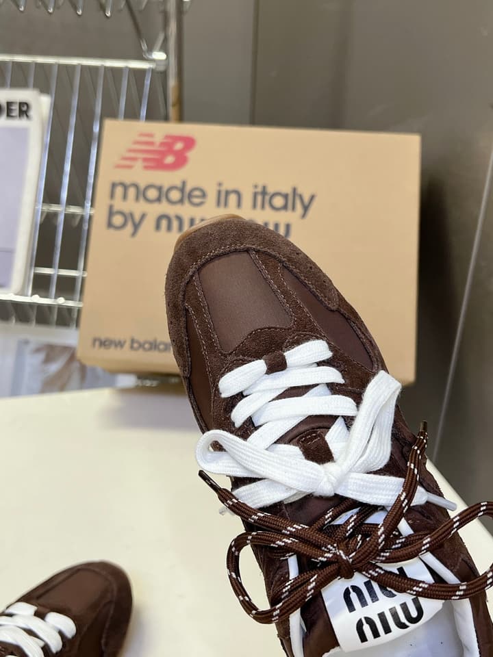 Miu Miu x New Balance 530 SL Sneakers