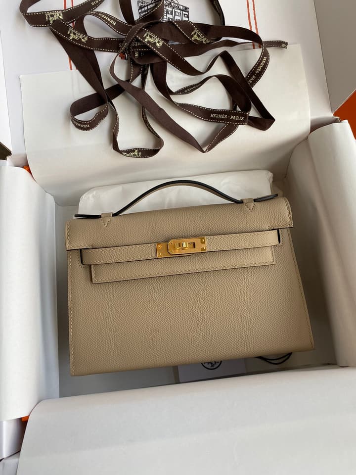 Hermès Kelly Mini Handbag – Trench Coat Grey in Bright Light Beige