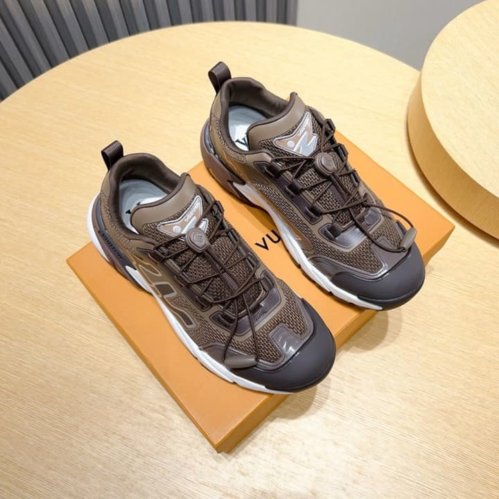 Louis Vuitton Runner Tatic Sneakers in Charcoal Monogram