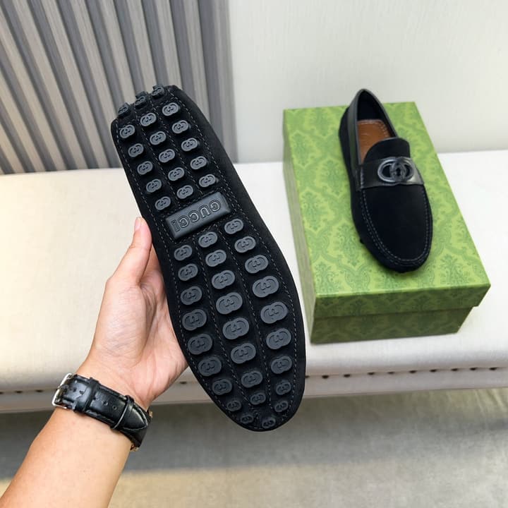 Gucci Premium Leather Loafers in Black Embossed Leather