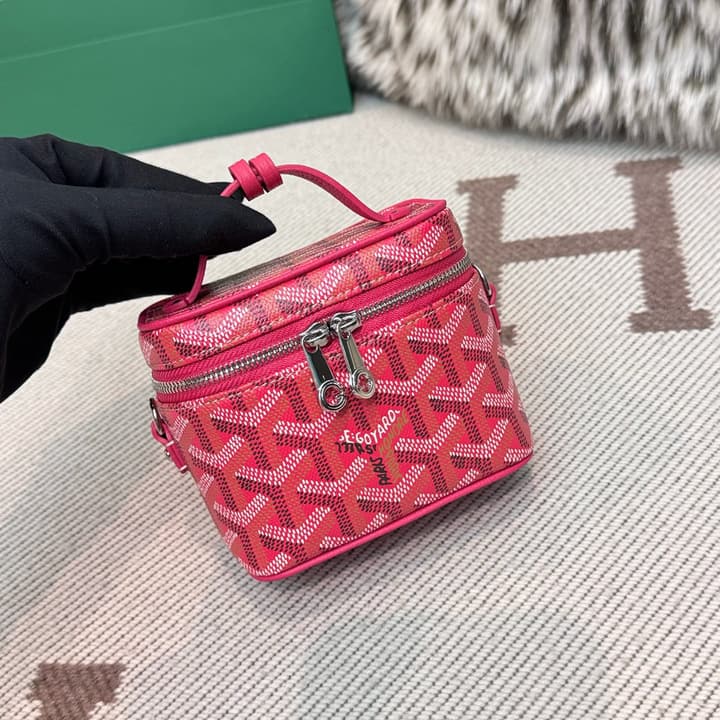 Goyard Muse Vanity Ultra Mini Cosmetic Bag in Blue