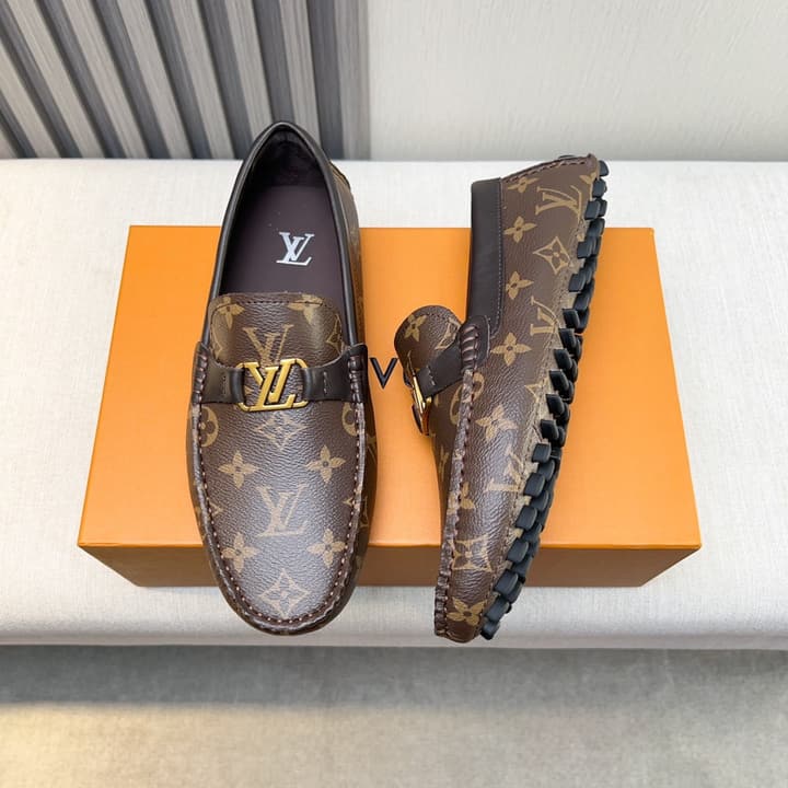 Louis Vuitton Pebbled Leather Driving Shoes in Black Smooth Leather