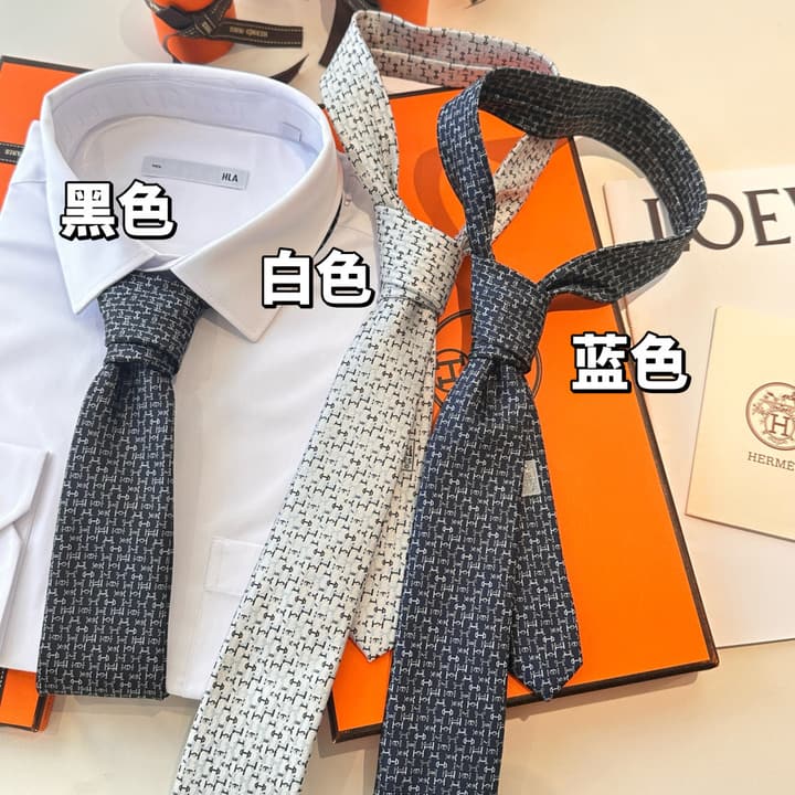 Hermès Men's H-Logo Silk Tie in Black