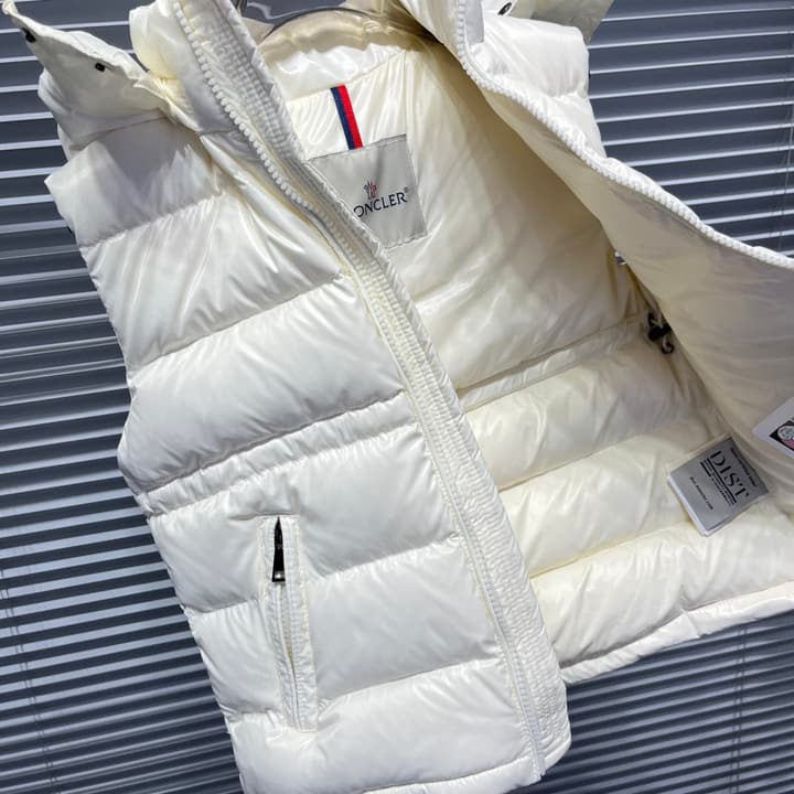Moncler Ania Fitted Down Vest – Kids Collection – 2025 in Black