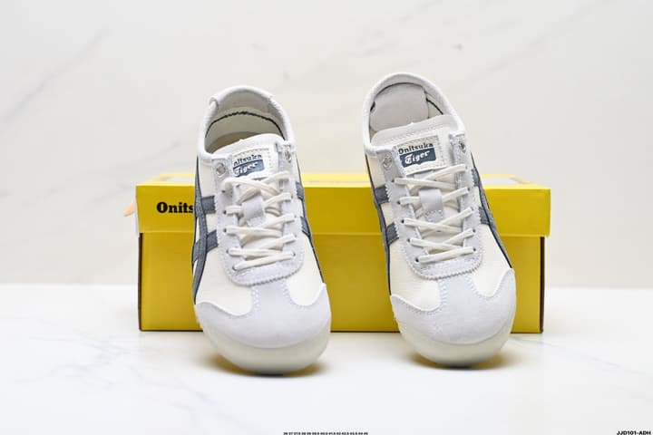 Onitsuka Tiger NIPPON MADE MEXICO 66 DELUXE Sneakers in Cream With Dark Grey Stripes