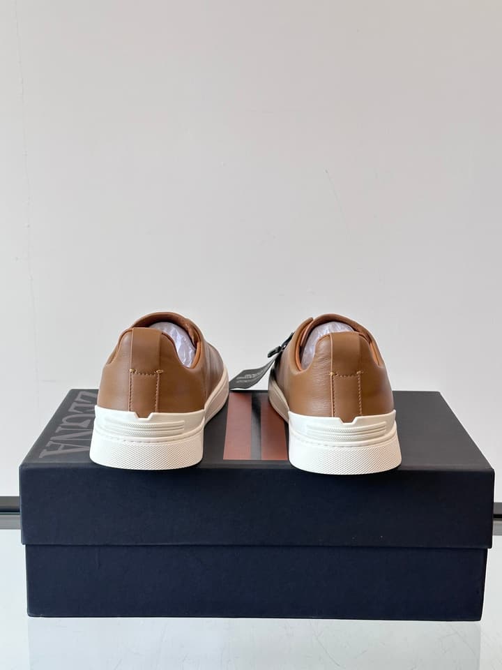 Zegna Men's Low-Top Leather Sneakers in Black & White
