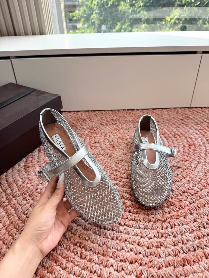 Alaïa Hidden Heel Fishnet Mules – 2026SS in Silver