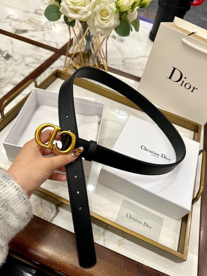 Dior Classic Leather Belt – 3.0cm in Black Leather With Gold Buckle