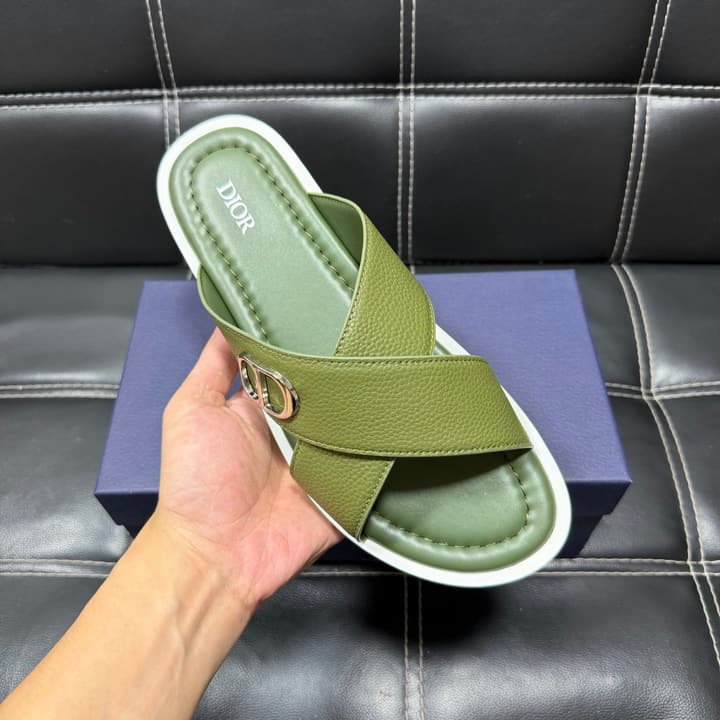 Dior Men's Pebbled Leather and Suede Slides – Spring/Summer Collection 2025 in Black Pebbled Leather Cross Strap
