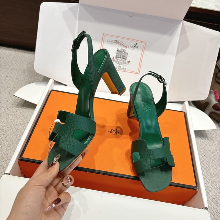 Hermès Eremite 80 Heeled Sandals in Blush Pink