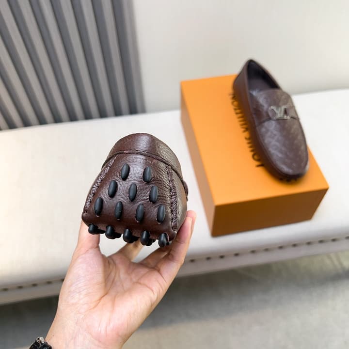 Louis Vuitton Pebbled Leather Driving Shoes in Black Textured Leather