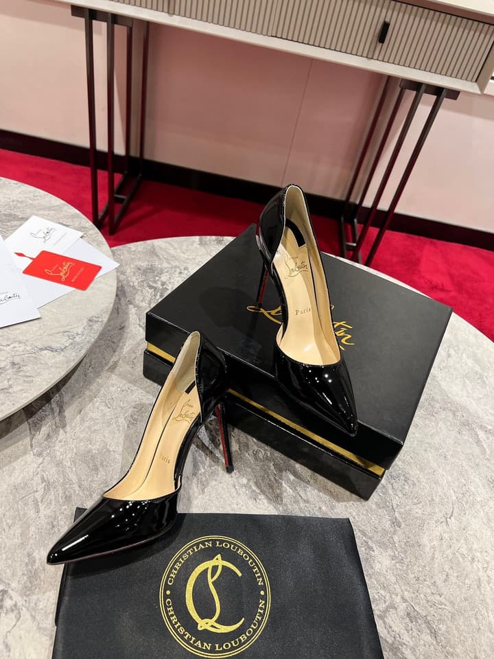 Christian Louboutin Classic Kate Side Cut-Out Pumps in Black Patent
