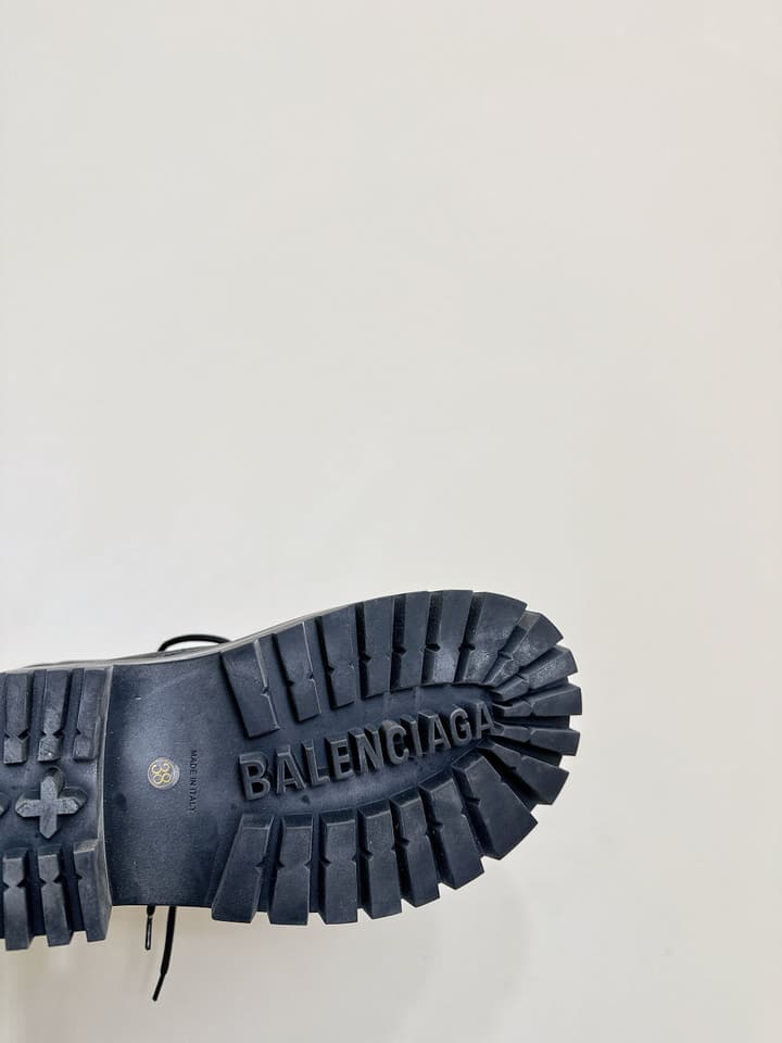 Balenciaga Platform Lace-Up Martin Boots – 25SS