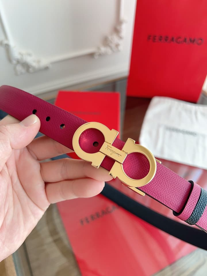 Ferragamo Women's Reversible Leather Belt in Pink