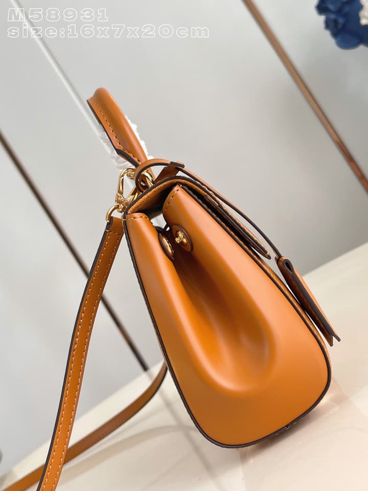 Louis Vuitton Cluny Mini Handbag in Caramel Epi Leather