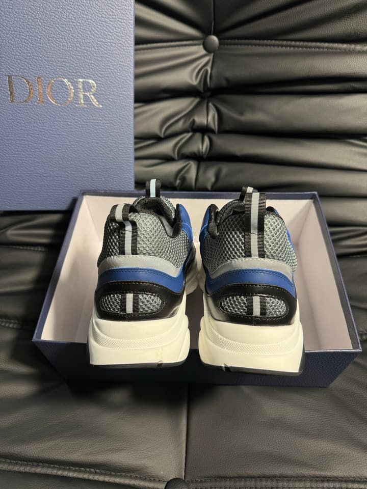 Dior B22 Calfskin Sneakers in Black